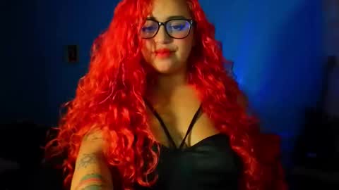 Estefania online show from April 1, 8:28 pm