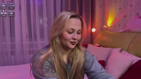 Estella online show from February 27, 6:00 pm