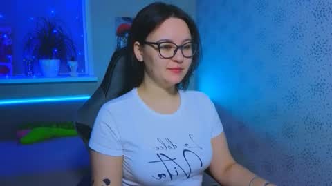 EsterPlayful online show from November 17, 11:24 am