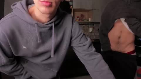 LOUIS online show from January 10, 12:10 pm