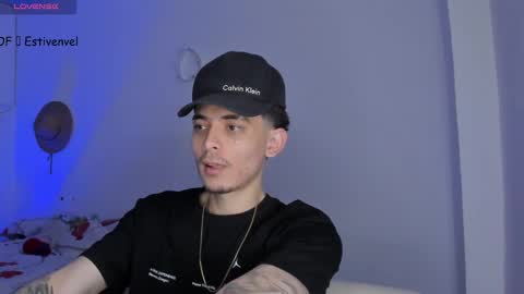 estivenvel online show from March 1, 2:34 pm