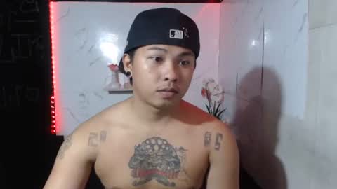 im esward tynn online show from February 3, 9:02 am