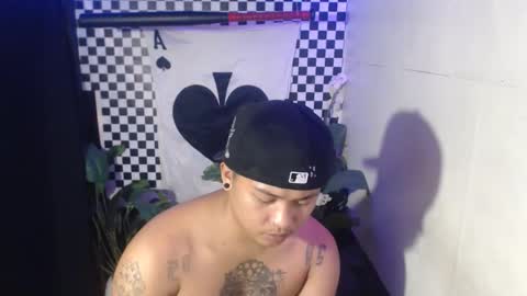 im esward tynn online show from November 19, 6:28 pm