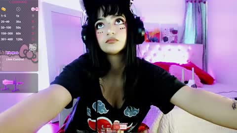 Moon online show from November 2, 8:31 pm