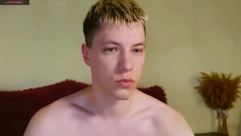 Ethan online show from May 10, 3:46 am
