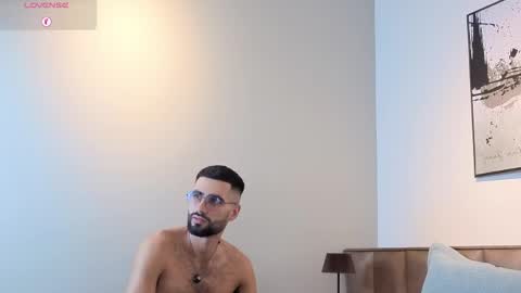 Ethan online show from May 29, 8:18 pm