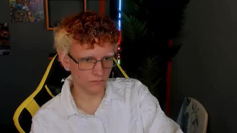 Ethan online show from December 1, 10:57 am