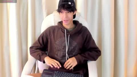 Ethan online show from March 19, 11:37 am