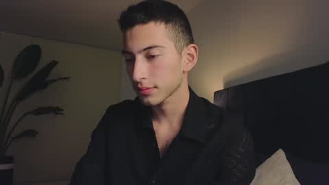 Joan online show from January 22, 4:02 am