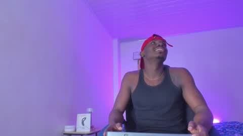 ethan travis online show from October 4, 12:52 am