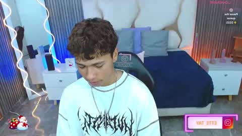 ette online show from December 1, 3:59 am