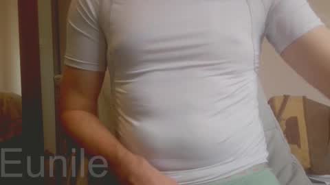 Snapshot of eunile chatting on October 20, 2:22 pm eunile online show from October 20, 2:22 pm