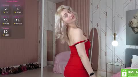 Snapshot of eva__summers chatting on October 22, 4:15 am Eva online show from October 22, 4:15 am