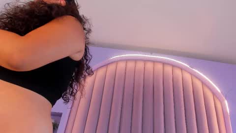 EVA DAEMON  online show from March 4, 5:45 pm