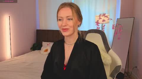 eva hamilton online show from July 10, 1:10 am