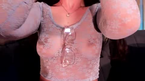 Angelinne online show from April 4, 3:35 am