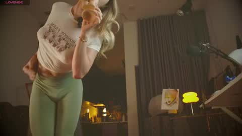 Eva online show from March 11, 2:09 pm