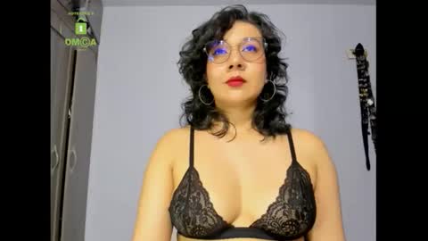 Eva online show from April 9, 8:25 pm