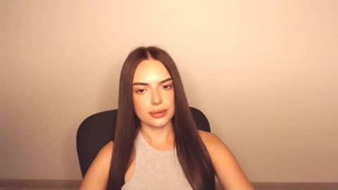Snapshot of eva_rossee_ chatting on September 16, 6:33 pm Eva online show from September 16, 6:33 pm