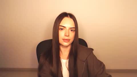 Snapshot of eva_rossee_ chatting on October 4, 7:11 pm Eva online show from October 4, 7:11 pm