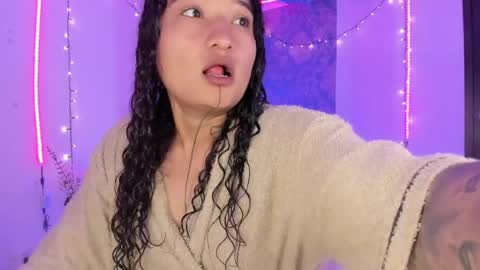 Eva  online show from June 7, 10:42 am
