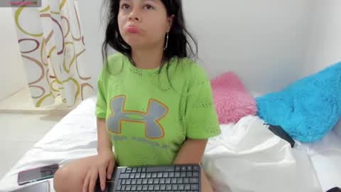 Estefania online show from January 26, 4:51 pm