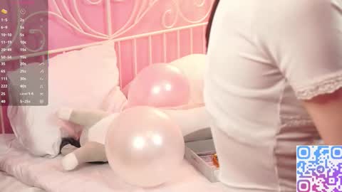 eva_vibe online show from November 14, 10:17 am