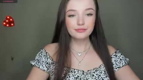 Snapshot of evaamillerr chatting on January 27, 9:55 pm Eva online show from January 27, 9:55 pm