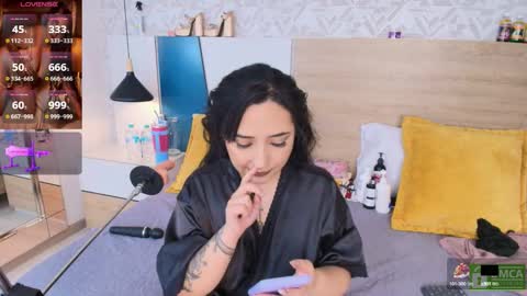 Evadne online show from September 13, 7:38 pm