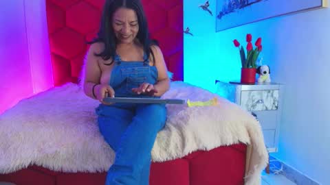 EVA GODDESS  online show from January 13, 6:59 pm