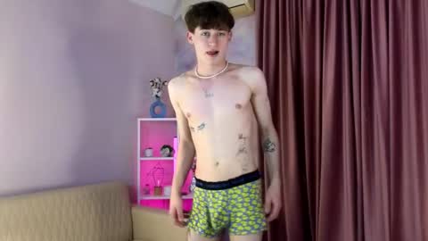 Evan online show from February 21, 8:01 pm