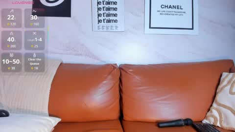 EVA online show from March 30, 7:14 pm