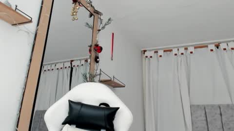 Evan online show from November 26, 2:14 pm