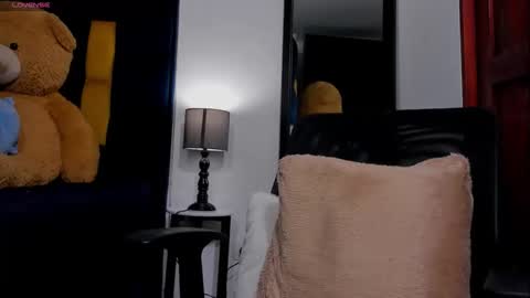   online show from November 29, 2:25 pm