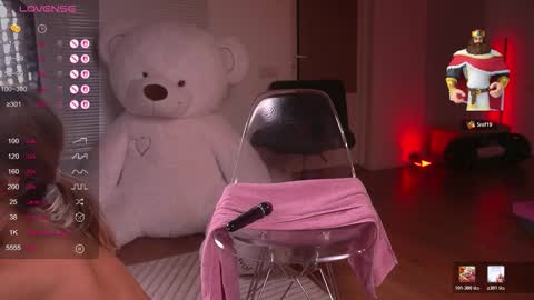 evaorion_ online show from February 22, 9:17 pm