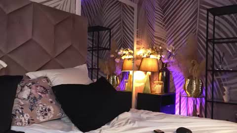 EvaRhea online show from March 23, 4:28 am