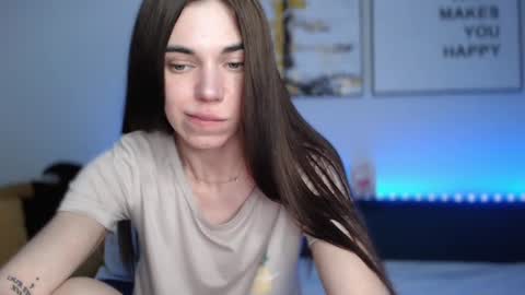 Eva  online show from March 3, 5:41 pm