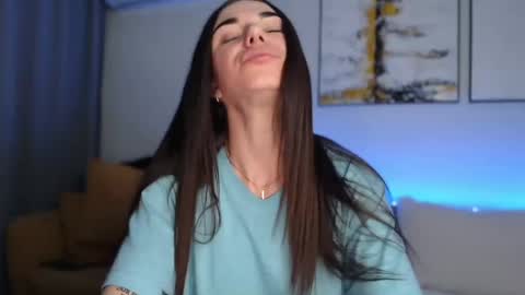 Eva  online show from February 21, 5:53 pm