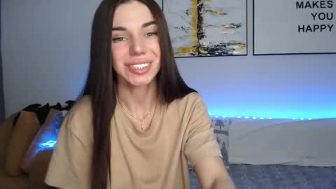 Eva  online show from January 4, 2:46 pm