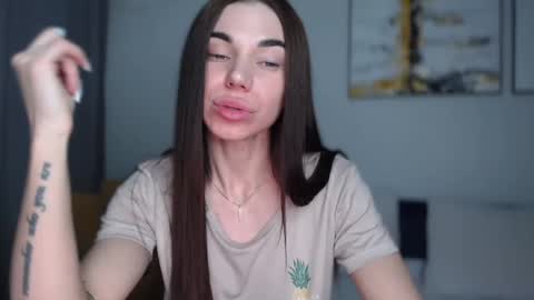 Eva  online show from February 22, 4:51 pm