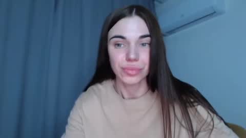 Eva  online show from February 28, 9:01 pm