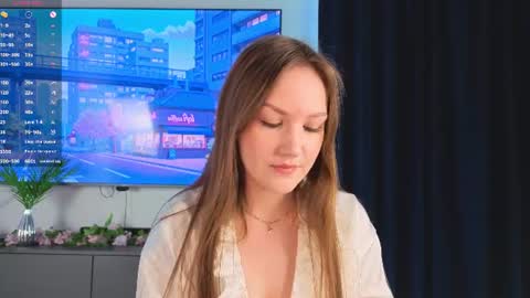 evegreenlee online show from June 11, 7:17 am