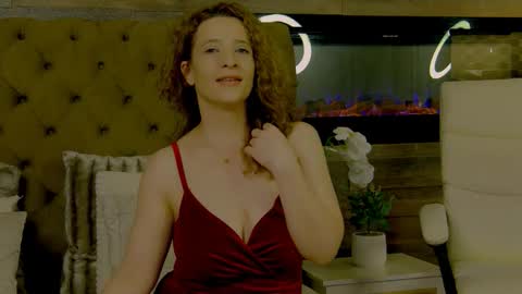 EveHamilton online show from March 26, 8:47 pm