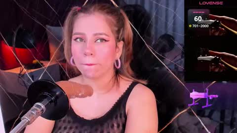 EVELIN online show from November 19, 1:32 pm