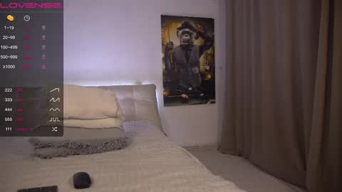 Snapshot of evelina_fox chatting on September 24, 7:20 pm Evelina online show from September 24, 7:20 pm