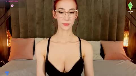 evelyn rush1 online show from October 27, 3:56 pm