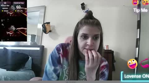 Aly online show from March 5, 8:07 pm