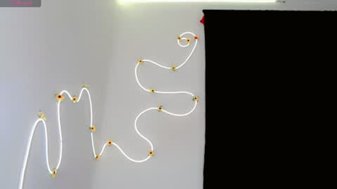 everlin_01 online show from June 19, 3:01 am