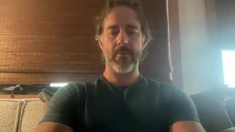 Every Day Is a Holiday online show from June 30, 2:16 pm