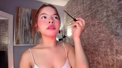 Snapshot of everyh chatting on February 24, 7:41 pm Sophia online show from February 24, 7:41 pm